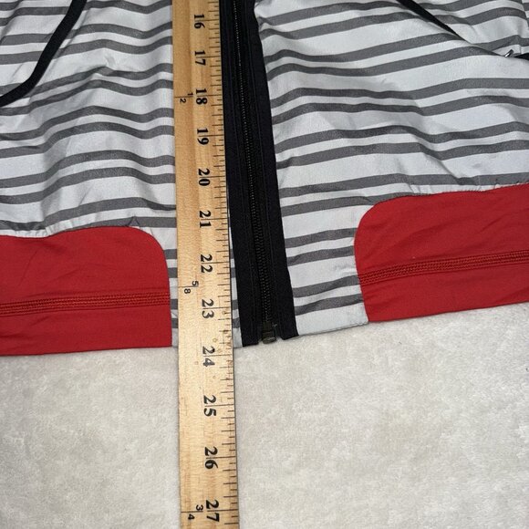 Women’s Lululemon Forme Jacket Full Zip ACTIVEWEAR YOGA EXERCISE SIZE Medium - Picture 3 of 7